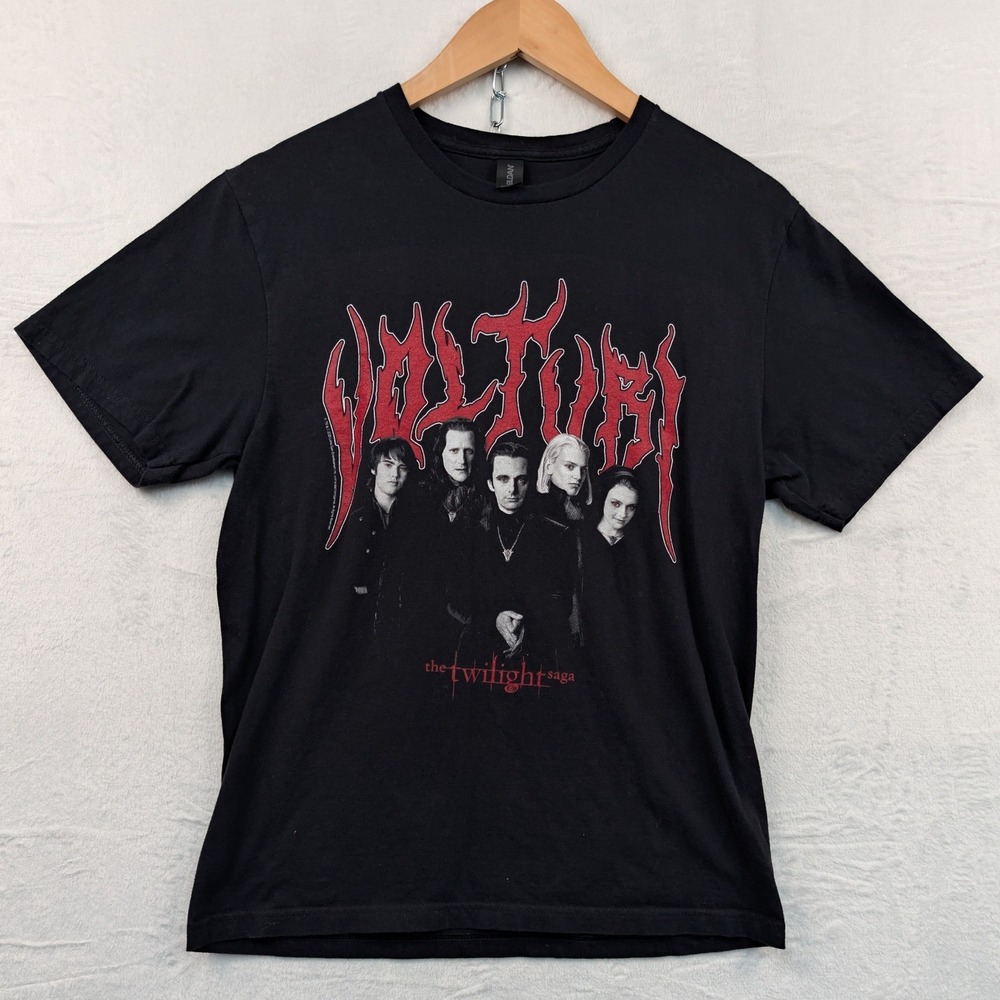 Gildan T-Shirt Men's Medium Black Twilight Saga Volturi Vampire Goth Streetwear